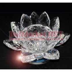 Стъклен свещник - цвете